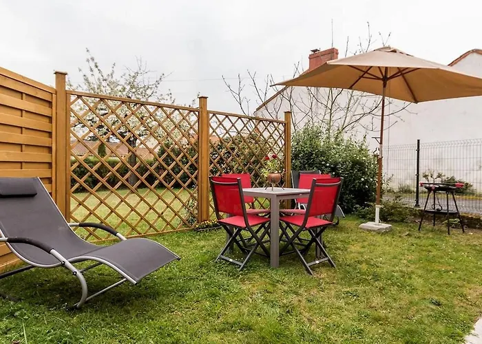Casa de Férias Rénové Avec Terrasse Et Jardin à Clisson, Proche Gare, Commerces, Restaurants Et Vignoble Nantais - Fr-1-306-900 *